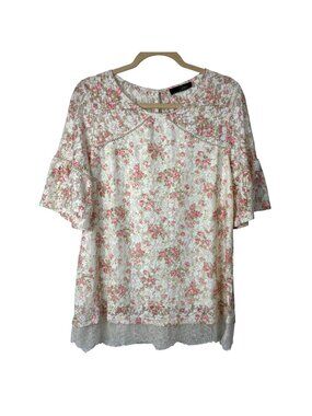 ✨3/$30 Suzanne Betro L Floral Lace Blouse With Beaded Accent Short Flutter Sleev